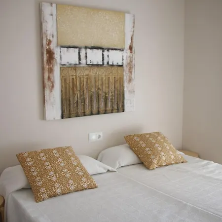 Les Portelles Del Mar 1ª Linea Playa Apartment *