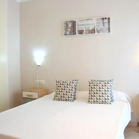 Les Portelles Del Mar 1ª Linea Playa Apartment *